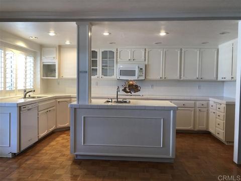 2756 Olympia Dr, Carlsbad, CA 92010 photo 3