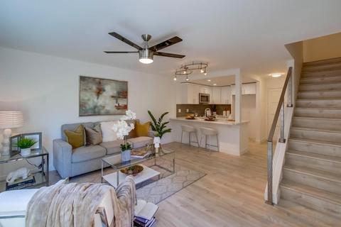 8268 Gilman Dr #11, La Jolla, CA 92037 photo 9