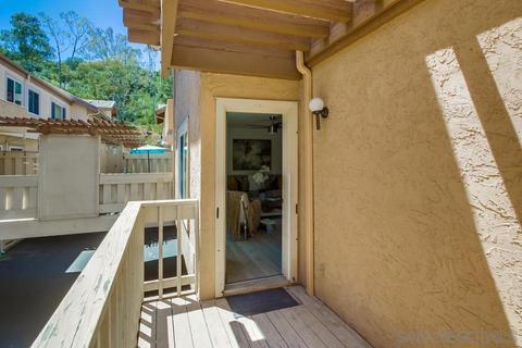 8268 Gilman Dr #11, La Jolla, CA 92037 photo 18