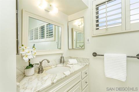 1855 Spindrift Dr, La Jolla, CA 92037 photo 18