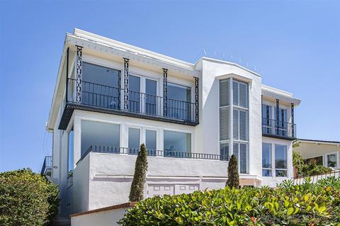 1855 Spindrift Dr, La Jolla, CA 92037 photo 3