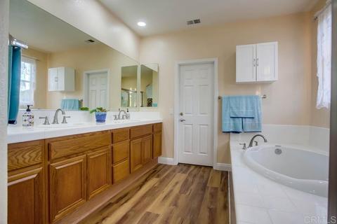 6550 Robinea Dr, Carlsbad, CA 92011 photo 17