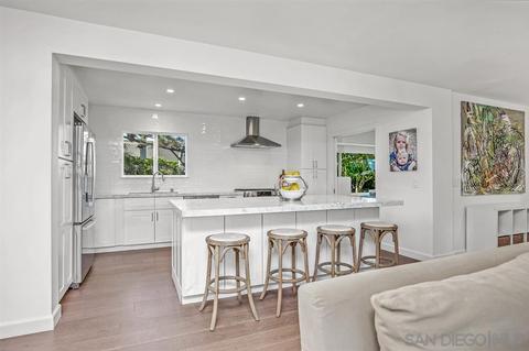 2691 Palomino Cir, La Jolla, CA 92037 photo 7