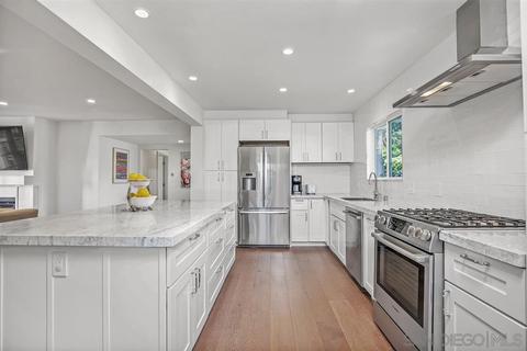 2691 Palomino Cir, La Jolla, CA 92037 photo 5