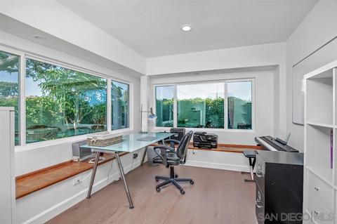 2691 Palomino Cir, La Jolla, CA 92037 photo 20