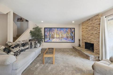 1475 Falcon Ln, El Cajon, CA 92020 photo 2