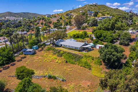 11434 Eucalyptus Hills Dr, Lakeside, CA 92040 photo 5
