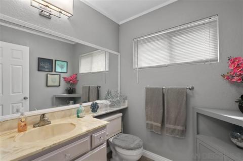 851 Oleander Pl, Escondido, CA 92027 photo 5