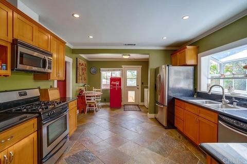 1374 E Villa St, Pasadena, CA 91106 photo 12