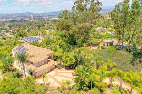 2048 Ridgecrest Pl, Escondido, CA 92029 photo 1