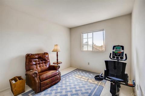 708 Thunderbird Dr, Oceanside, CA 92057 photo 17