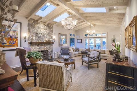 1227 Olivet St, La Jolla, CA 92037 photo 3