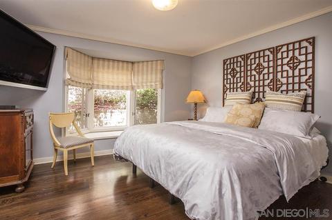 1227 Olivet St, La Jolla, CA 92037 photo 9