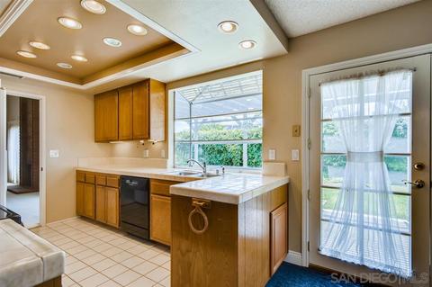 10555 Braverman Dr, Santee, CA 92071 photo 12