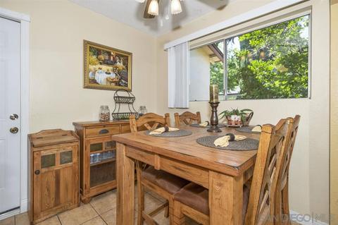 8960 New Seabury Dr, Santee, CA 92071 photo 5
