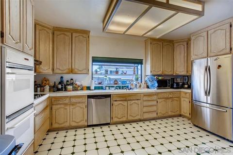 387 Ocean View Ave, Encinitas, CA 92024 photo 4