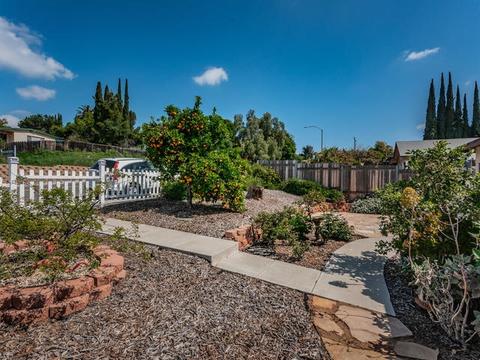 145 W 9th Ave, Escondido, CA 92025 photo 2