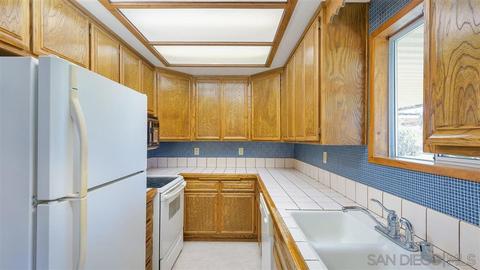 2501 Algiers St, Escondido, CA 92027 photo 5