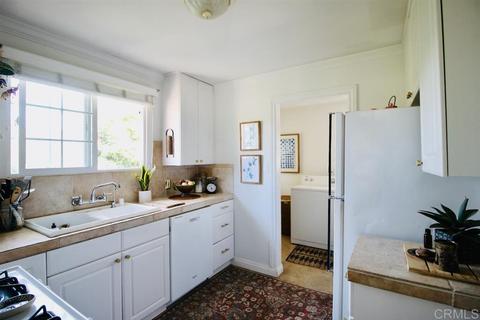 322 Palm Dr, Vista, CA 92084 photo 5
