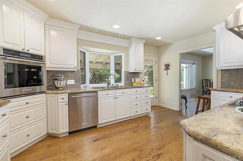 1565 Mcdonald Rd, Fallbrook, CA 92028 photo 9