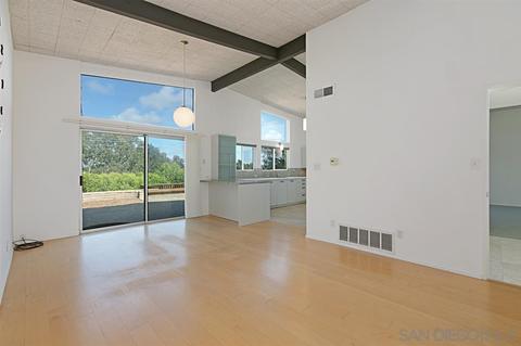3143 Bremerton Pl, La Jolla, CA 92037 photo 10