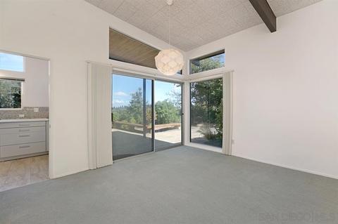 3143 Bremerton Pl, La Jolla, CA 92037 photo 8