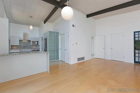 3143 Bremerton Pl, La Jolla, CA 92037 photo 11