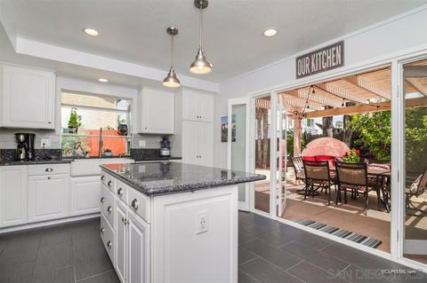 500 Pine Tree Pl, Escondido, CA 92025 photo 8