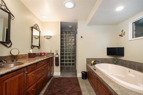 5050 Bluff Pl, El Cajon, CA 92020 photo 19