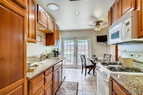 7530 Seneca Pl, La Mesa, CA 91942 photo 2