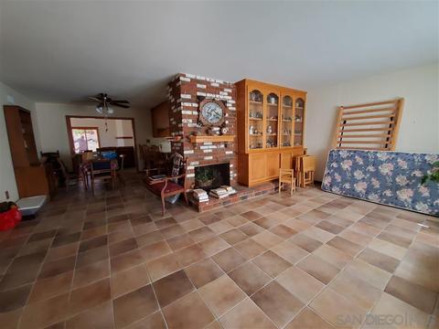 1590 Souvenir Dr, El Cajon, CA 92021 photo 3