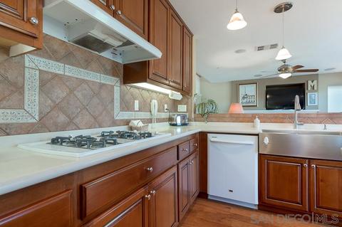 2073 Pointe Pkwy, Spring Valley, CA 91978 photo 8
