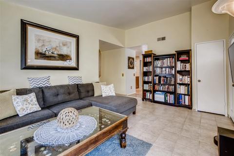 629 Shadowtree Dr, Oceanside, CA 92058 photo 6