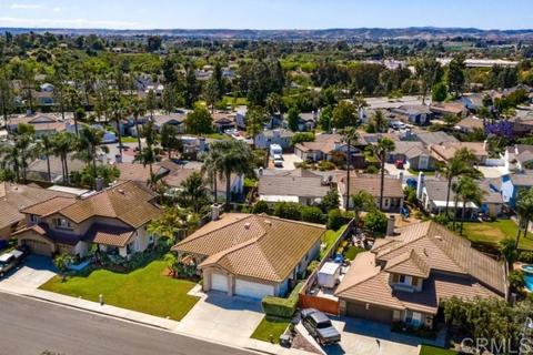 5672 Dartmoor Cir, Oceanside, CA 92057 photo 3
