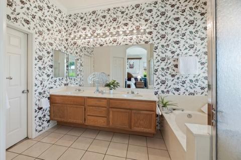 5672 Dartmoor Cir, Oceanside, CA 92057 photo 19