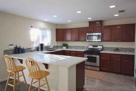 1013 Longfellow Ct, Oceanside, CA 92057 photo 5
