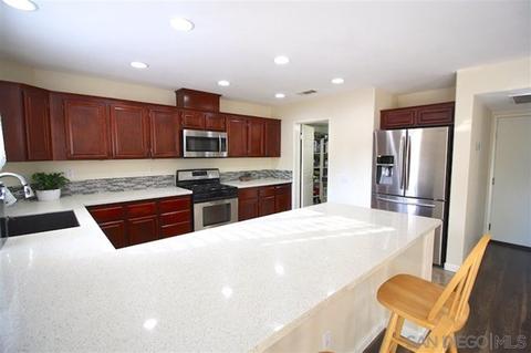 1013 Longfellow Ct, Oceanside, CA 92057 photo 4