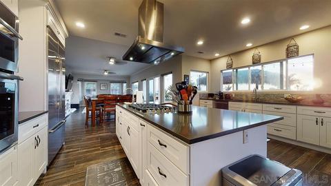 4670 Sunburst Rd, Carlsbad, CA 92008 photo 7