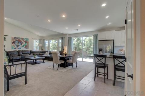 2746 Overlook Point Dr, Escondido, CA 92029 photo 5