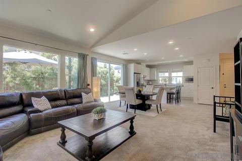 2746 Overlook Point Dr, Escondido, CA 92029 photo 7