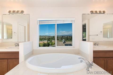 1013 Sundial, Oceanside, CA 92057 photo 15