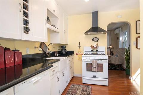 8321 Finley Ave, La Mesa, CA 91941 photo 16