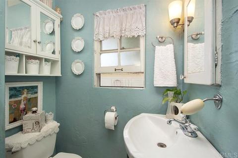 8321 Finley Ave, La Mesa, CA 91941 photo 21