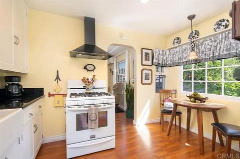 8321 Finley Ave, La Mesa, CA 91941 photo 13