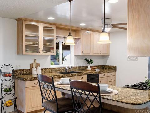 727 Suzanne Ln, Escondido, CA 92026 photo 8