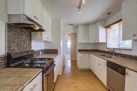 2015 Sunset Dr, Escondido, CA 92025 photo 10