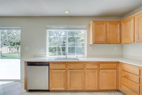 4235 Alta Vista Ct, Oceanside, CA 92057 photo 8