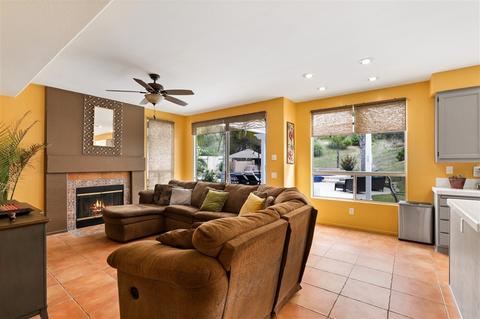 1219 Pomani Ct, Oceanside, CA 92056 photo 9