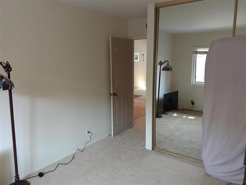 8203 Caminito Modena, La Jolla, CA 92037 photo 13