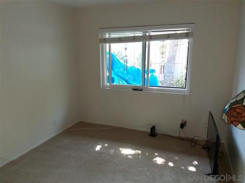8203 Caminito Modena, La Jolla, CA 92037 photo 14